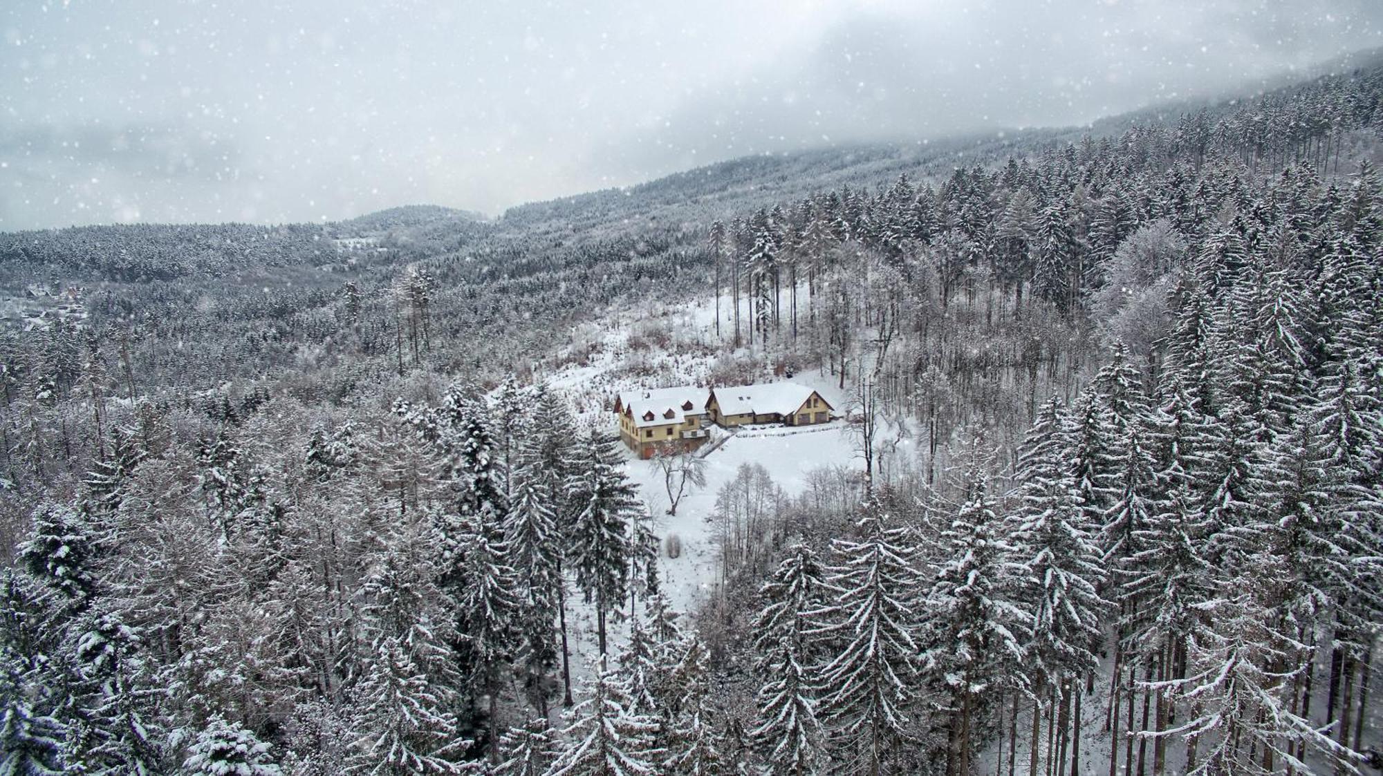Penzion Na Kraji Lesa Valašské Meziříčí Buitenkant foto